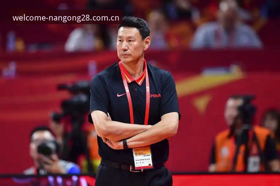 李楠接手首钢男篮执教攻略：从顾问到主帅的三年布局与实战观察